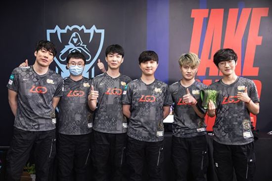 英雄联盟与DOTA2的巅峰对决分析